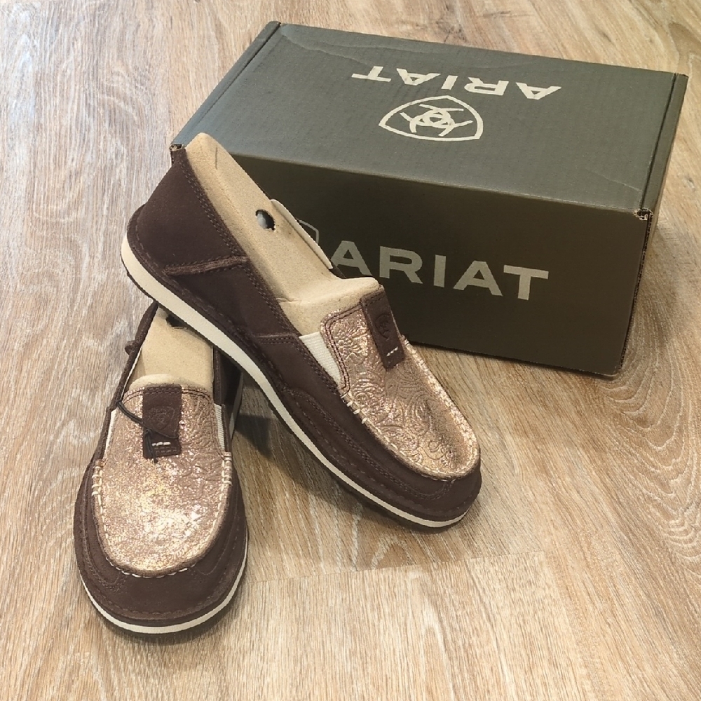 🔔🤎NIB Ariat Cruisers Suede/Metallic Copper Floral Slip-On Women's 7 B Med🤎🔔